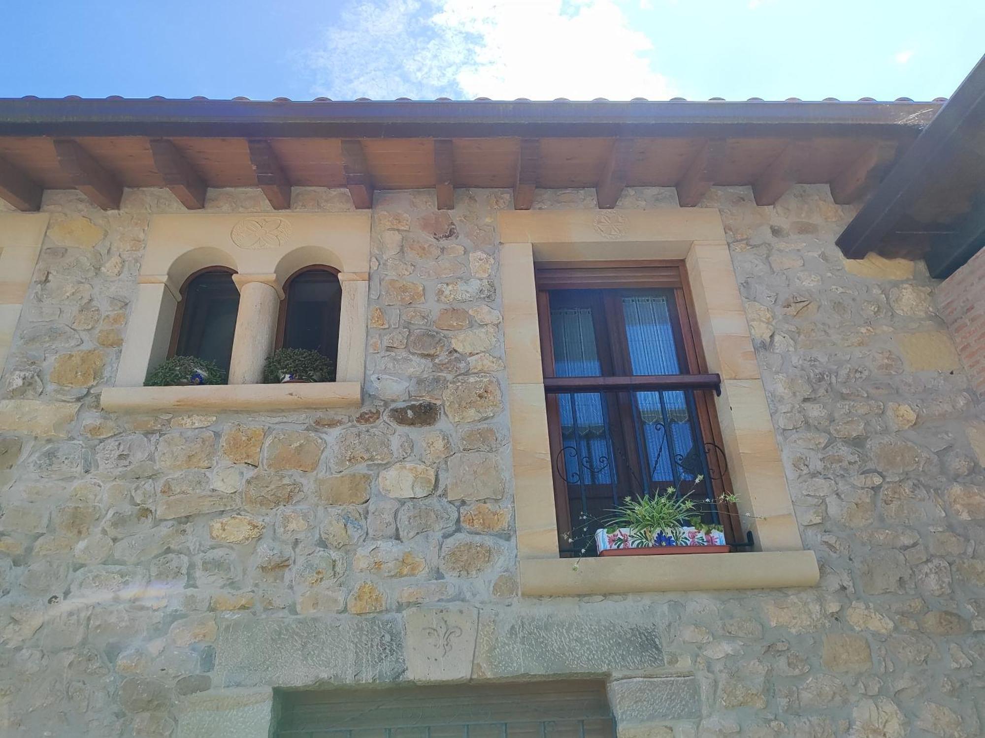 Pension Los Pasiegos Реосин Экстерьер фото